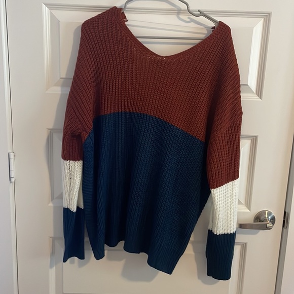 Sweatshirt - Picture 2 of 2